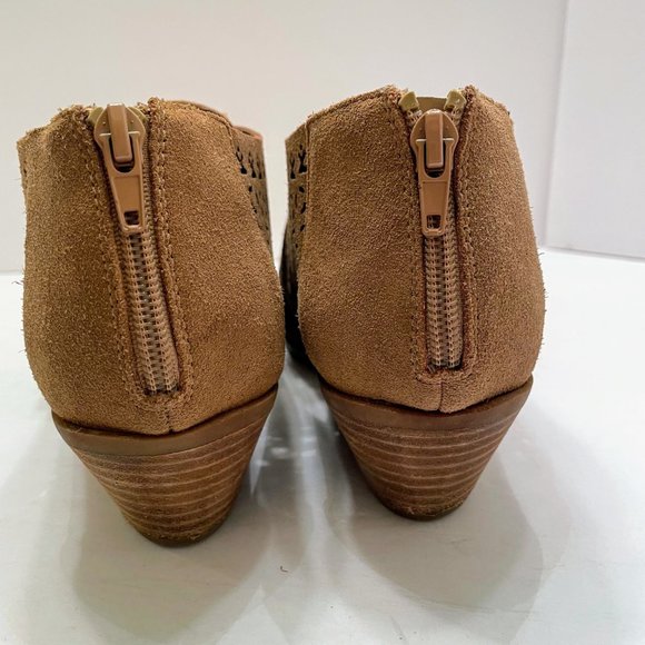 Carlos by Carlos Santana Miranda Brulee Tan Laser Cut Suede Ankle Bootie Sz: 9.5 - Picture 11 of 13